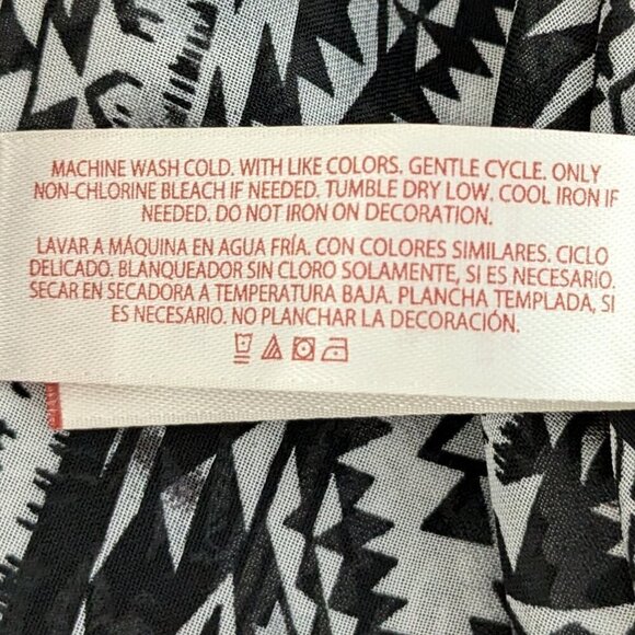 NO BOUNDARIES Black/White Chiffon, Aztec Print Open Tunic w Black Lace; Size XXL - Picture 6 of 6